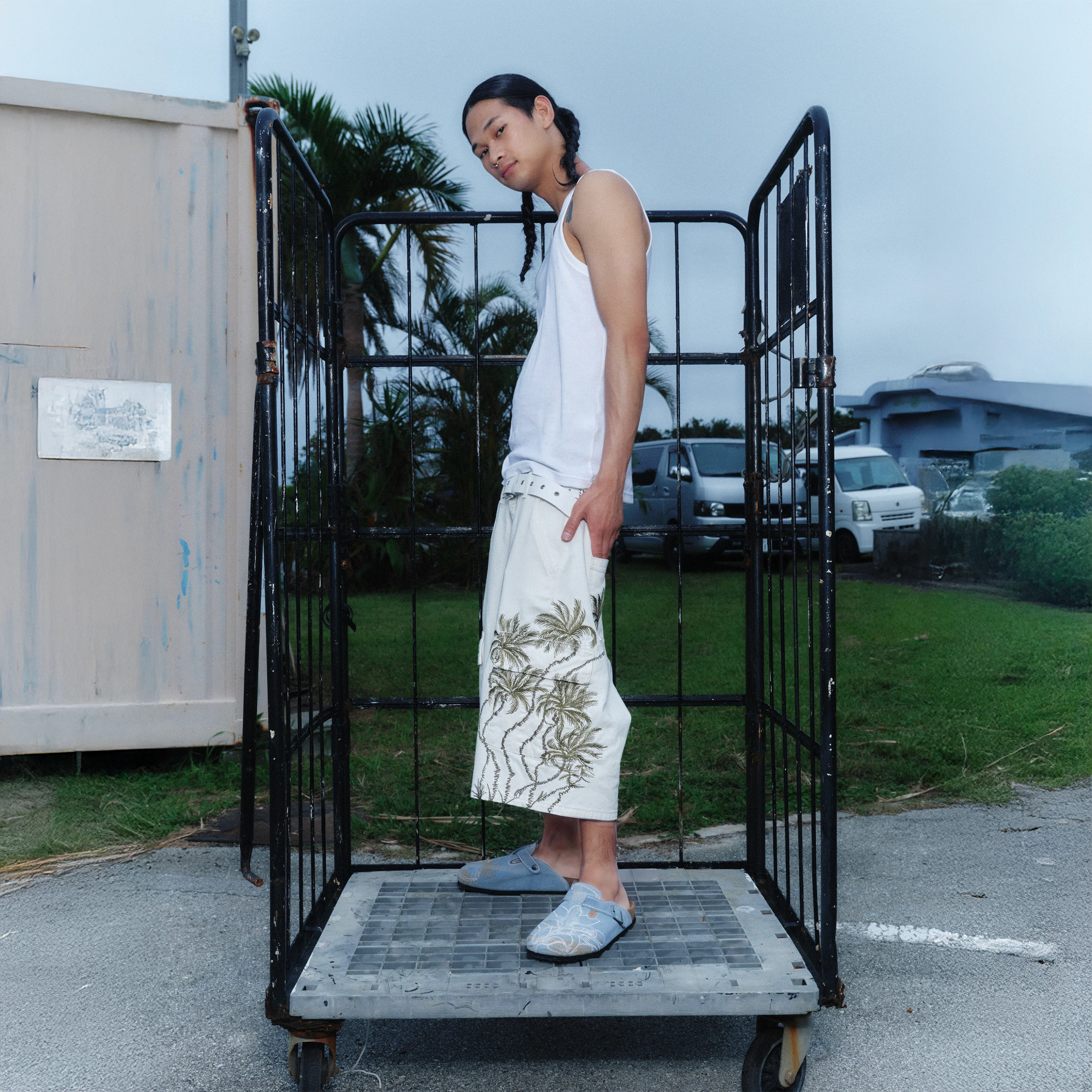 "summer break" cargo Jorts - Image 7